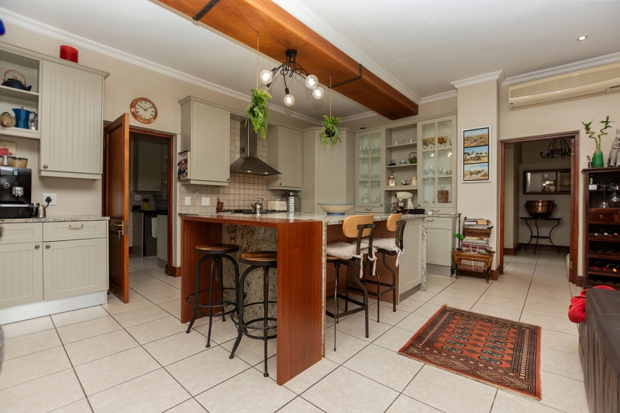 6 Bedroom Property for Sale in Riebeek Kasteel Western Cape